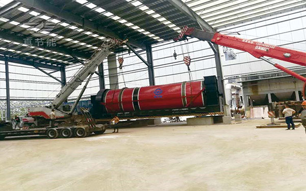 皮革污泥烘干機(jī)吊裝現(xiàn)場(chǎng) 皮革污泥烘干機(jī)吊裝現(xiàn)場(chǎng)